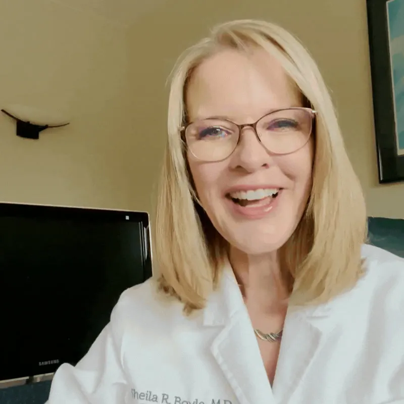 Dr. Sarah Alvarez, MD GABOM, obesity specialist